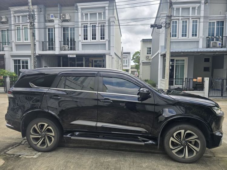 Isuzu MU-X 2022 1.9 ULTIMATE 2WD Utility-car ดีเซล ไม่ติดแก๊ส เกียร์อัตโนมัติ ดำ รูปที่ 4
