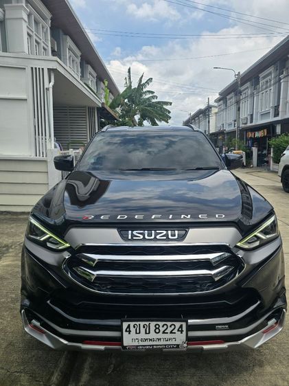 รถ Isuzu MU-X 1.9 ULTIMATE 2WD สี ดำ
