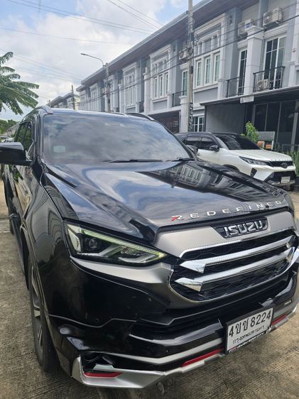 Isuzu MU-X 2022 1.9 ULTIMATE 2WD Utility-car ดีเซล ไม่ติดแก๊ส เกียร์อัตโนมัติ ดำ รูปที่ 3