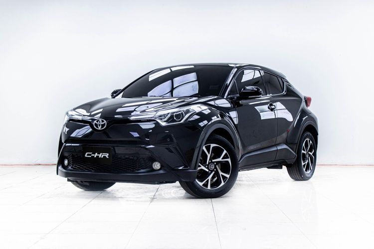 รถ Toyota C-HR 1.8 Mid สี ดำ