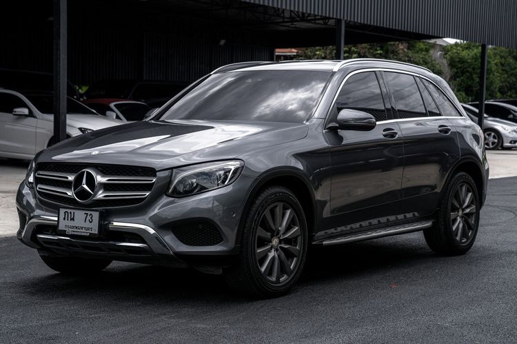 รถ Mercedes-Benz GLC-Class GLC250d สี เทา
