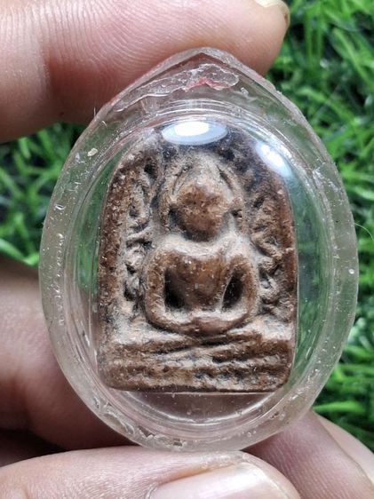 พระซุ้มกอเนื้อดินเลี่ยมเก่า เจ้าของแกะทองไปขาย