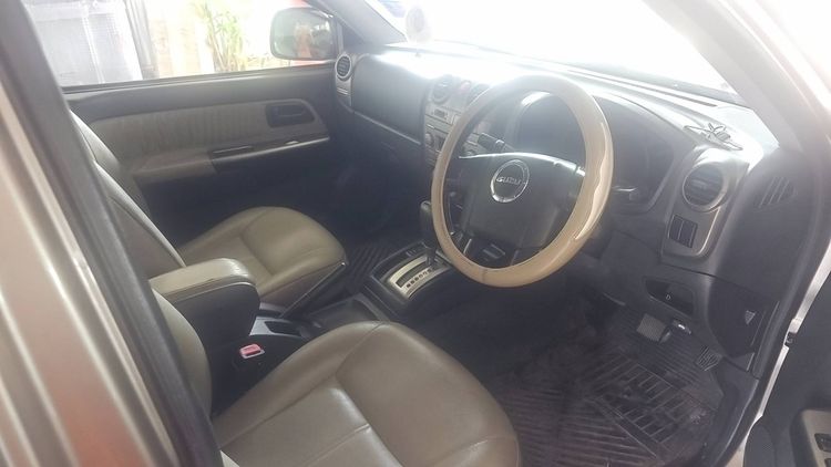 Isuzu D-MAX 2006 3.0 SLX Pickup ดีเซล เกียร์อัตโนมัติ บรอนซ์ทอง รูปที่ 4