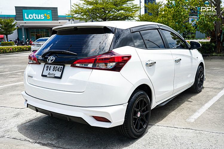 Toyota Yaris 2022 1.2 Entry Sedan เบนซิน ไม่ติดแก๊ส เกียร์อัตโนมัติ ขาว รูปที่ 4