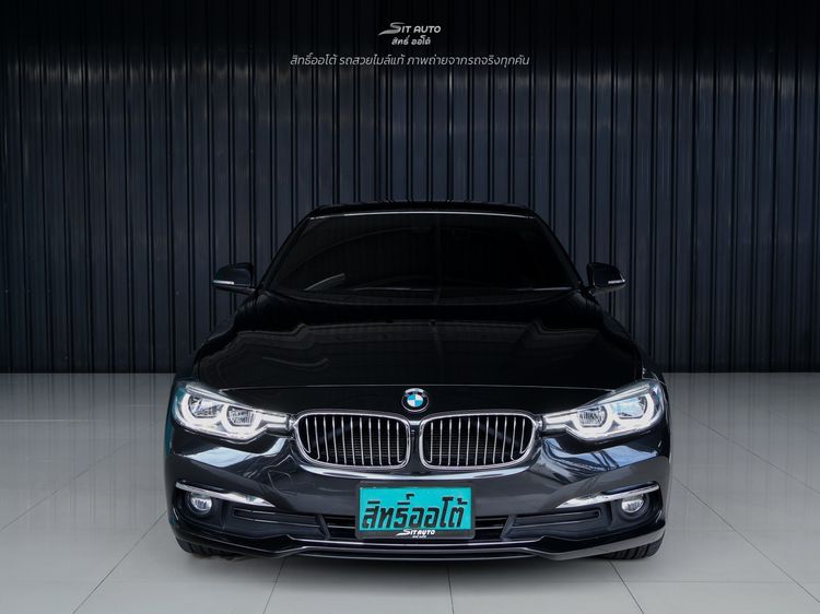รถ BMW Series 3 320d สี ดำ