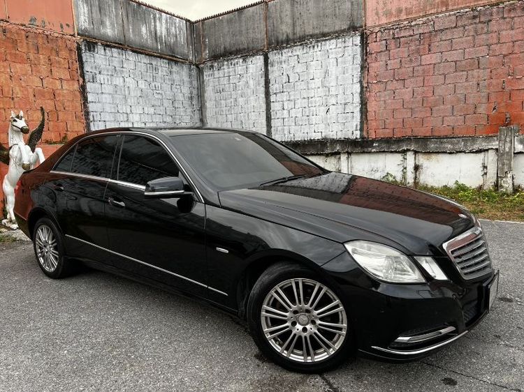Mercedes-Benz E-Class 2012 E200 CGI Sedan เบนซิน ไม่ติดแก๊ส เกียร์อัตโนมัติ ดำ