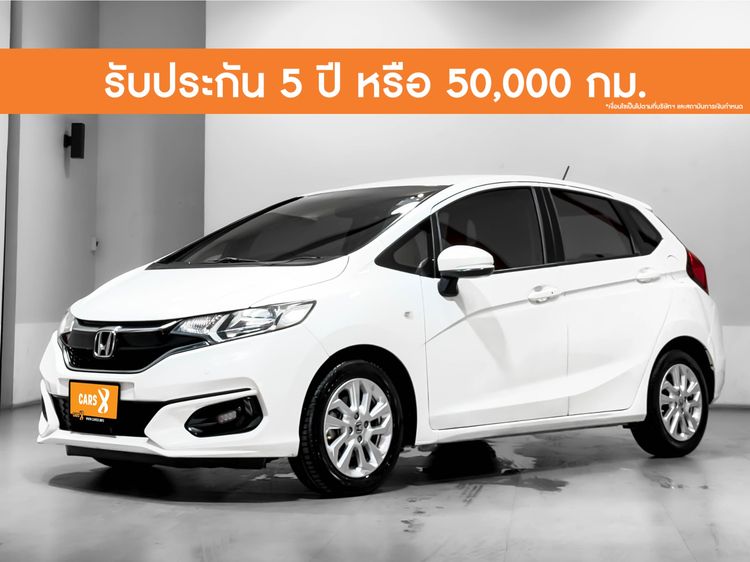 รถ Honda Jazz 1.5 V สี ขาว