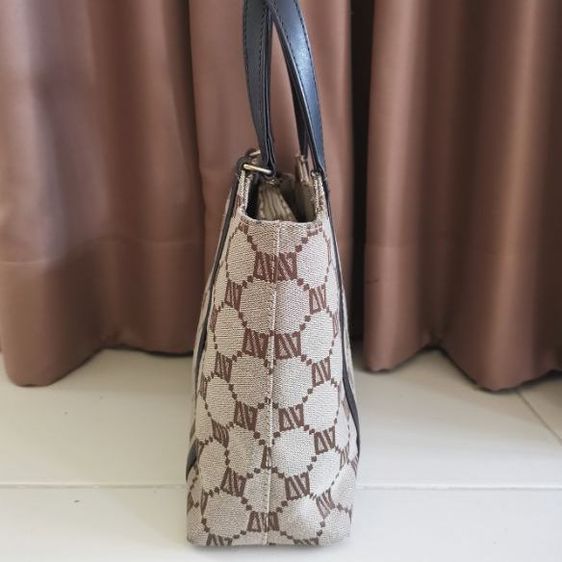กระเป๋าแบรนด์​ DIANA​ VALENTINO​ มือ​ 2​ รูปที่ 11