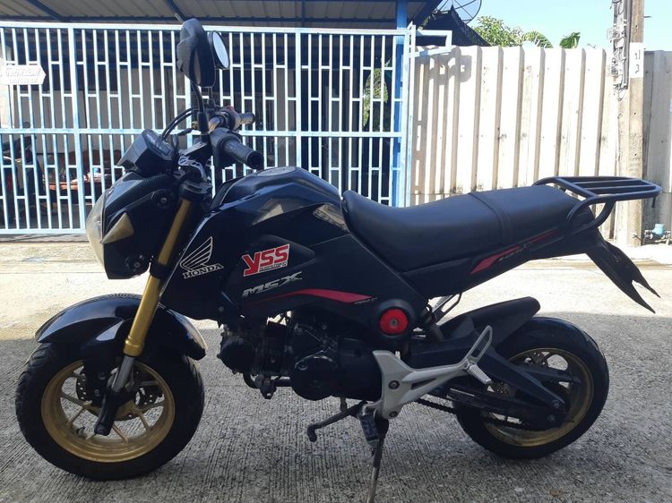 ขายด่วน Honda MSX 125 สีดำแดง ปี16 สภาพเดิม เครื่องดี ใช้งานน้อย พร้อมขี่ เครื่องยนต์ 124.89cc พร้อมโอนเล่ม