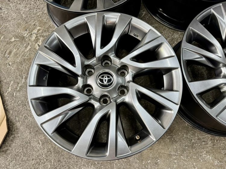 ล้อแม็ก TOYOTA FORTUNER ขอบ 18” สภาพสวยสีเดิม รูปที่ 4