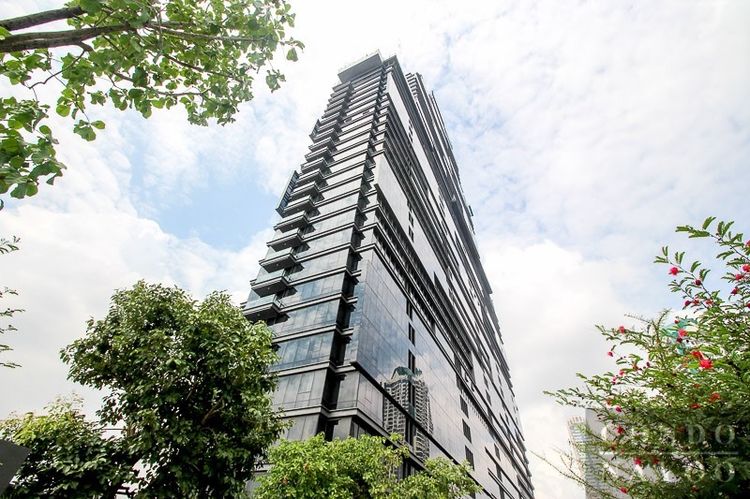 มีบางส่วน ขายคอนโด The Bangkok Sathorn 2 ห้องนอน Luxury Condo ใจกลางสาทร พร้อมเข้าอยู่ ทำเลดี ติด BTS สุรศักดิ์