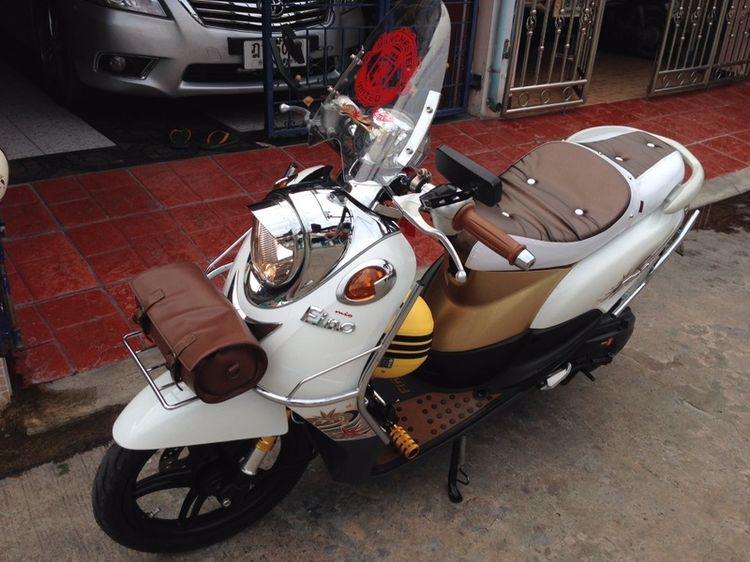 Yamaha 2010 รถจักรยานยนต์ยี่ห้อ FINO