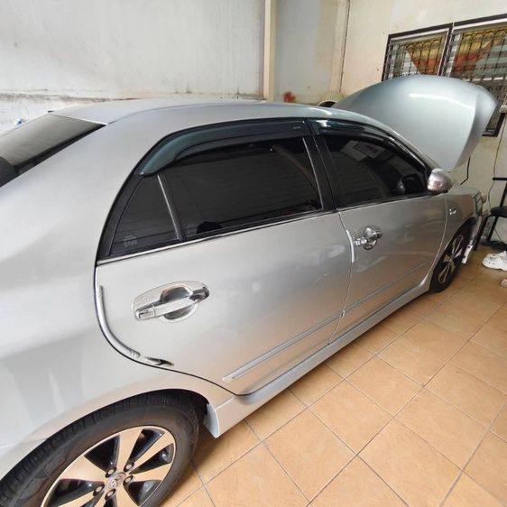 Toyota Corolla 2012 1.6 Sedan เบนซิน LPG เกียร์อัตโนมัติ บรอนซ์เงิน