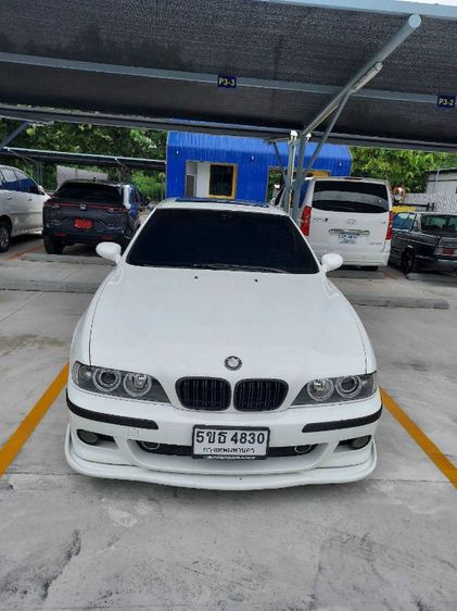 BMW Series 5 1999 523i Sedan เบนซิน เกียร์อัตโนมัติ ขาว รูปที่ 2