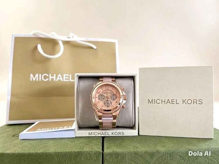ชมพู นาฬิกาข้อมือผู้หญิง Michael Kors