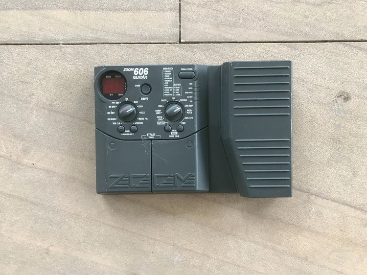 Zoom 606 Guitar Multi-Effects (Made in Japan)