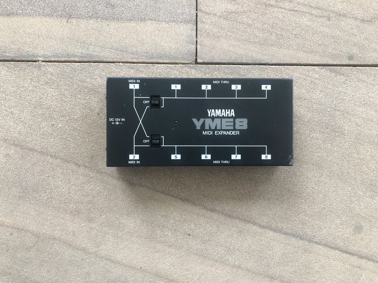 Yamaha YME-8 Midi Expander 2 in 8 out (Made in Japan)