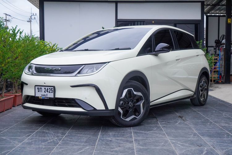 BYD Dolphin 2023 Standard Range Sedan ไฟฟ้า ไม่ติดแก๊ส เกียร์อัตโนมัติ เบจ รูปที่ 1