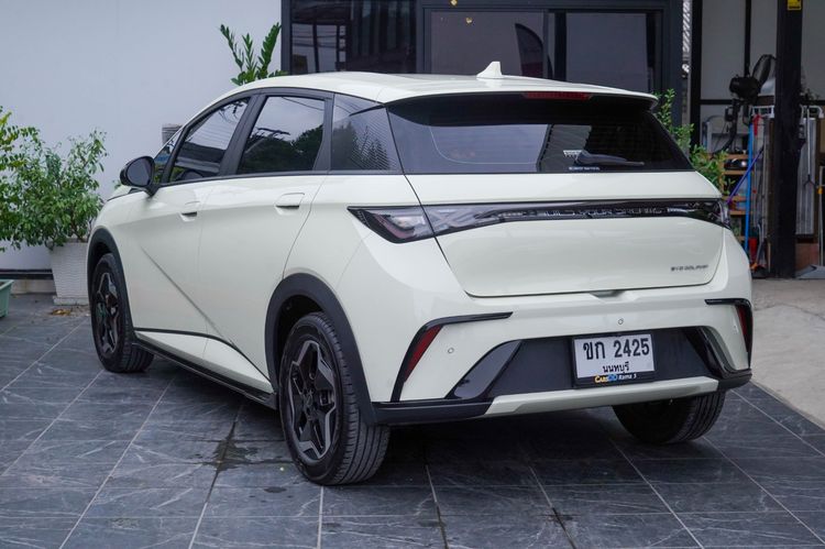 BYD Dolphin 2023 Standard Range Sedan ไฟฟ้า ไม่ติดแก๊ส เกียร์อัตโนมัติ เบจ รูปที่ 4