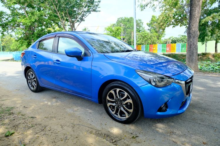 รถ Mazda Mazda 2 1.5 XD High Plus สี น้ำเงิน