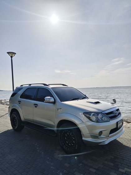 Toyota Fortuner 2006 3.0 Exclusive V 4WD Utility-car ดีเซล ไม่ติดแก๊ส เกียร์อัตโนมัติ บรอนซ์เงิน