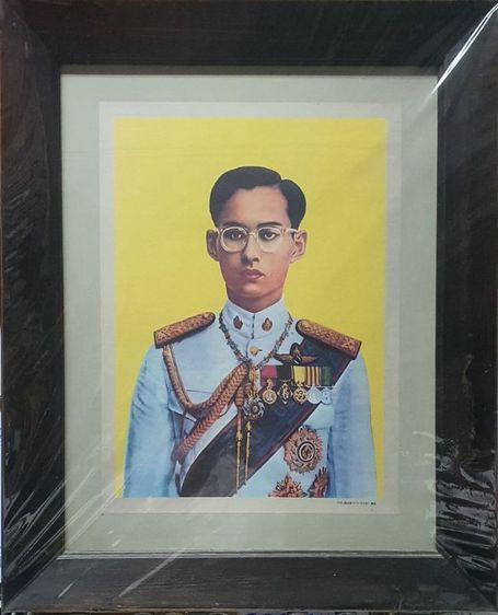ภาพ ร.9 พระราชินี