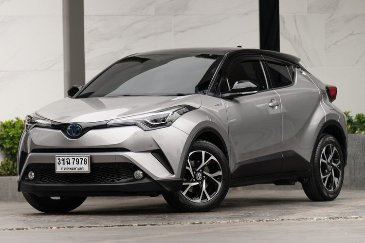 รถ Toyota C-HR 1.8 Hybrid Premium Safety สี เทา