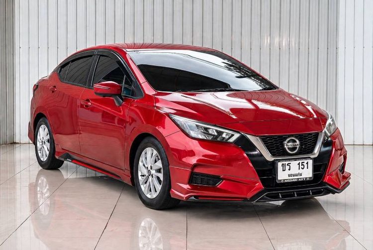 รถ Nissan Almera 1.0 V สี แดง