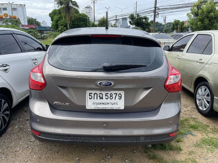 Ford Focus 2013 1.6 Trend Sedan เบนซิน ไม่ติดแก๊ส เกียร์อัตโนมัติ น้ำตาล รูปที่ 4