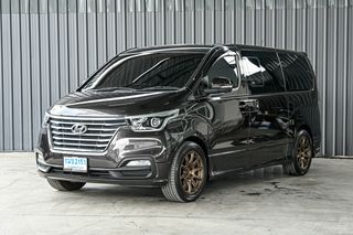 HYUNDAI H1 2.5 DELUXE 2020 ไมล์ 6 หมื่นโล. ตัวท็อปสุด ประตูไฟฟ้า กล้องรอบคัน 