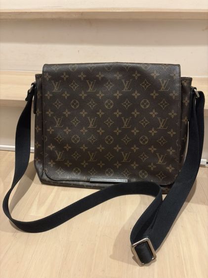 กระเป๋า Louis Vuitton รุ่น Beaubourg MM 2015 รูปที่ 9