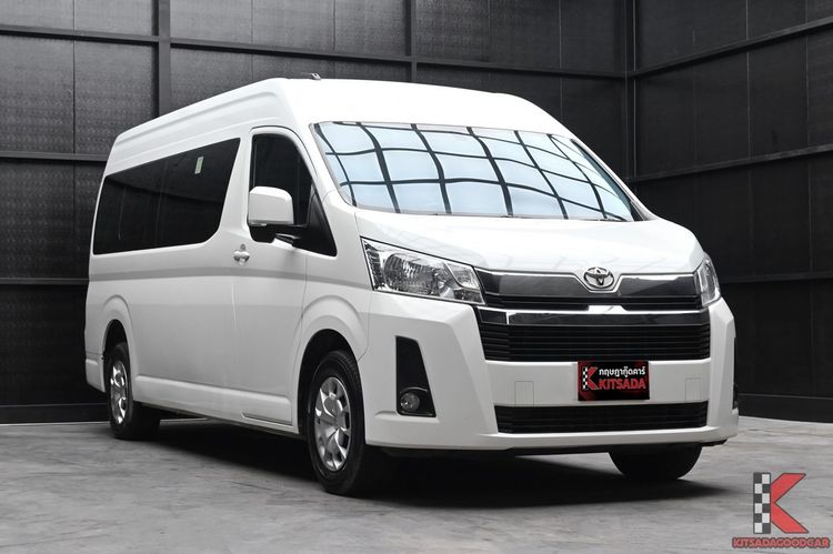 รถ Toyota Commuter 2.8 High Roof สี ขาว
