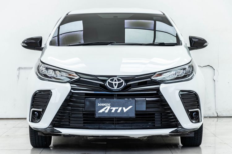 Toyota Yaris ATIV 2022 1.2 Smart Sedan เบนซิน ไม่ติดแก๊ส เกียร์อัตโนมัติ ขาว รูปที่ 4