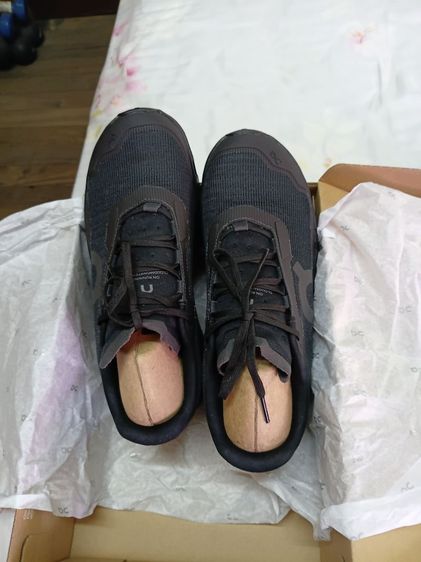 รองเท้าOn Cloudmonster Void สีดำ US8 EU 41 ยาว 26 เซนติเมตร อุปกรณ์ครบพร้อมใบเสร็จ รูปที่ 4