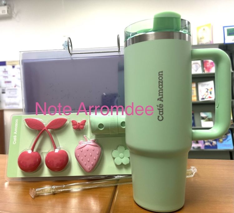 แก้วอเมซอน  Amazon บลอสซั่ม สีเขียวเชอร์รี่ ของใหม่มือ 1 จัดส่งหรือนัดรับ ราคารวมค่าส่ง 380 บ. นัดรับลดได้นิดหน่อยค่ะ