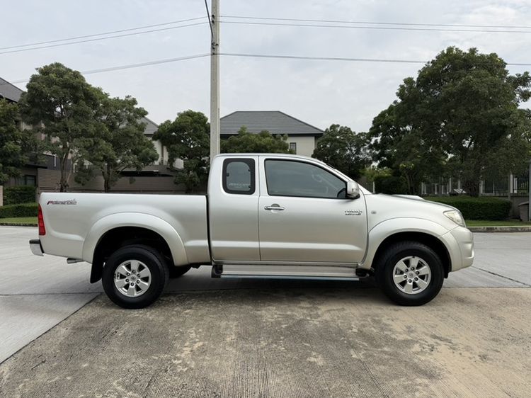 Toyota Hilux Vigo 2010 3.0 E Prerunner Pickup ดีเซล ไม่ติดแก๊ส เกียร์ธรรมดา บรอนซ์เงิน รูปที่ 3
