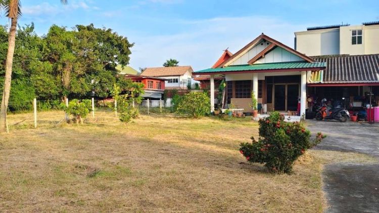 มีบางส่วน สร้างเสร็จก่อน 2010 บ้านเดี่ยวทำเลใกล้โรงพยาบาลค่าย รูปที่ 2