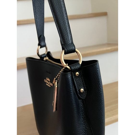 กระเป๋า Coach Bucket Pebbled Leather Bag รูปที่ 2