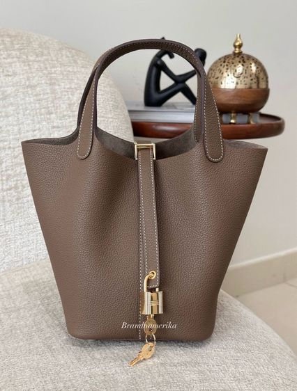 กระเป๋าหนังวัวแท้ Aesthetic Cowhide Leather Picotin Bucket Bag รูปที่ 7