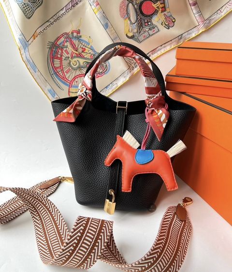 หนังแท้ หญิง น้ำตาล กระเป๋าหนังวัวแท้ Aesthetic Cowhide Leather Picotin Bucket Bag