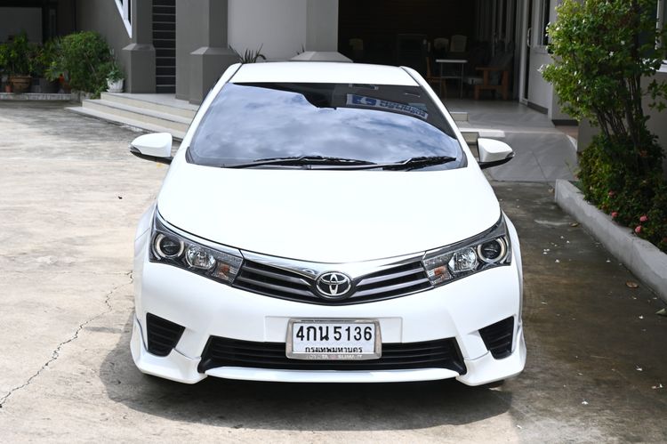Toyota Altis 2015 1.8 Esport Sedan เบนซิน ไม่ติดแก๊ส เกียร์อัตโนมัติ ขาว รูปที่ 2