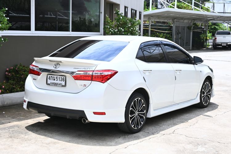 Toyota Altis 2015 1.8 Esport Sedan เบนซิน ไม่ติดแก๊ส เกียร์อัตโนมัติ ขาว รูปที่ 4