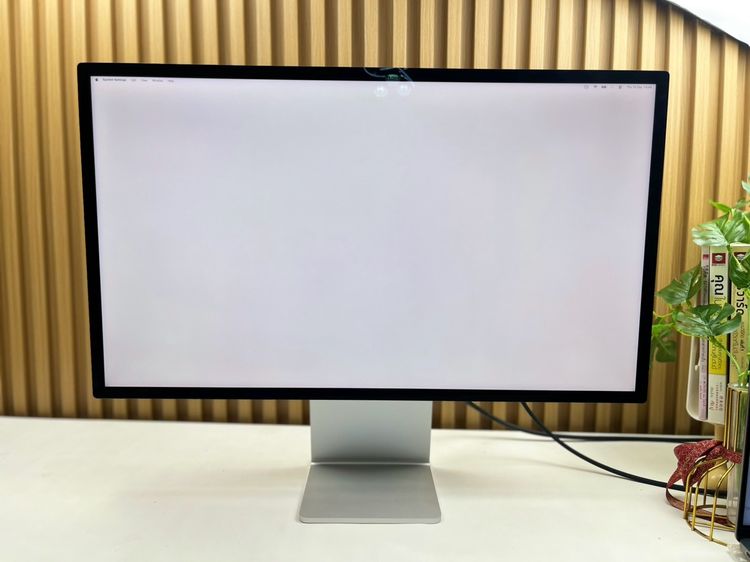 Studio Display 27-inch Retina 5K Stand Glass รูปที่ 8