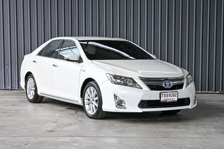 Toyota Camry 2012 2.5 Hybrid Premium Sedan ไฮบริด ไม่ติดแก๊ส เกียร์อัตโนมัติ ขาว รูปที่ 3