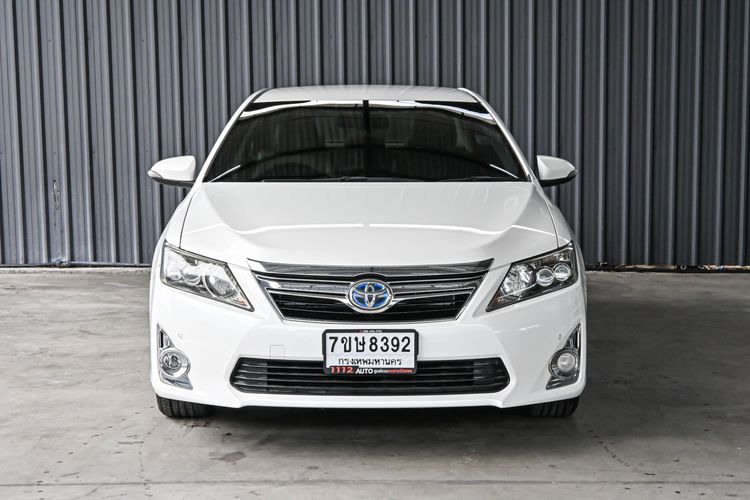 Toyota Camry 2012 2.5 Hybrid Premium Sedan ไฮบริด ไม่ติดแก๊ส เกียร์อัตโนมัติ ขาว รูปที่ 2