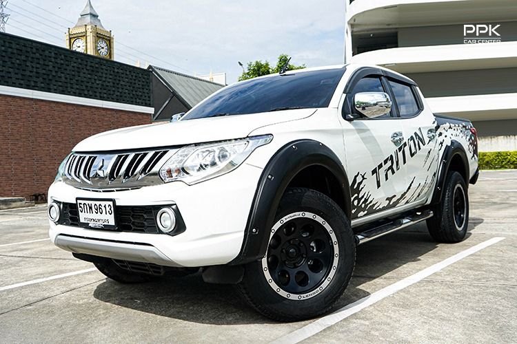 Mitsubishi Triton 2016 2.4 GLS Plus Pickup ดีเซล ไม่ติดแก๊ส เกียร์ธรรมดา ขาว