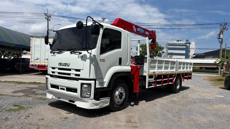6 ล้อ ISUZU FTR เครน 5 ตัน  (5 ปอก 4 ชัก ) ปี 57 เครื่อง 240 แรง 