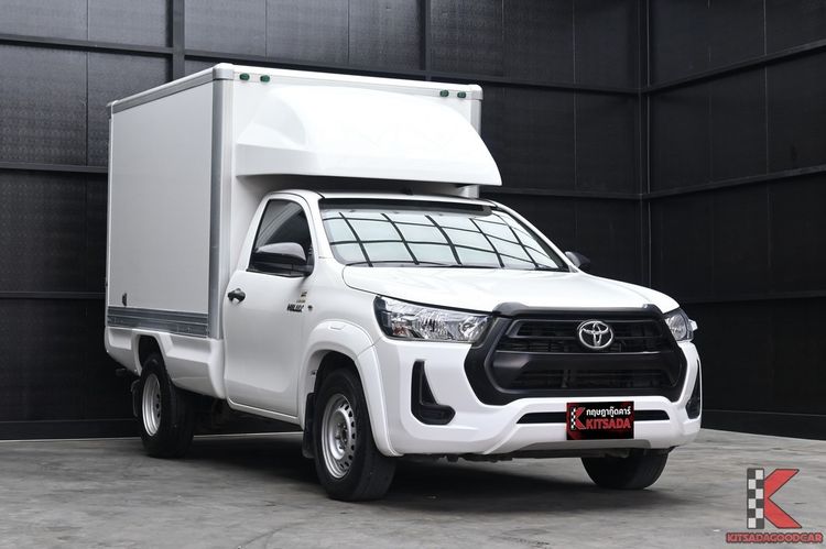Toyota Hilux Revo 2022 2.4 Entry Pickup ดีเซล ไม่ติดแก๊ส เกียร์ธรรมดา ขาว
