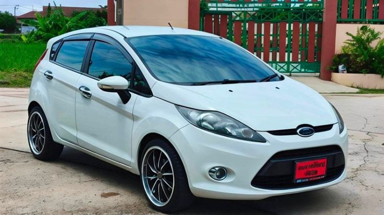 Ford Fiesta 2012 1.6 Sport Sedan เบนซิน เกียร์อัตโนมัติ ขาว รูปที่ 2
