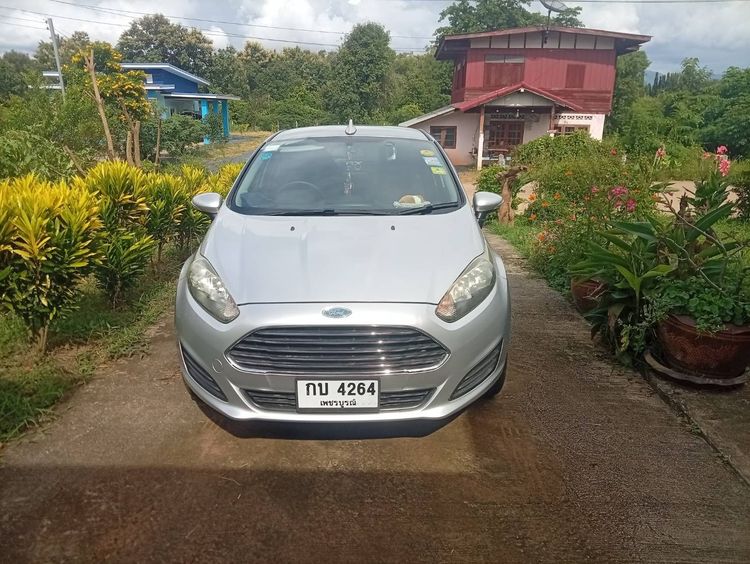 รถ Ford Fiesta 1.0 Sport สี บรอนซ์เงิน
